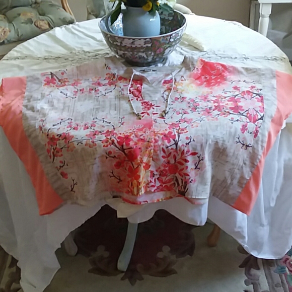 Poncho - Picture 1 of 3